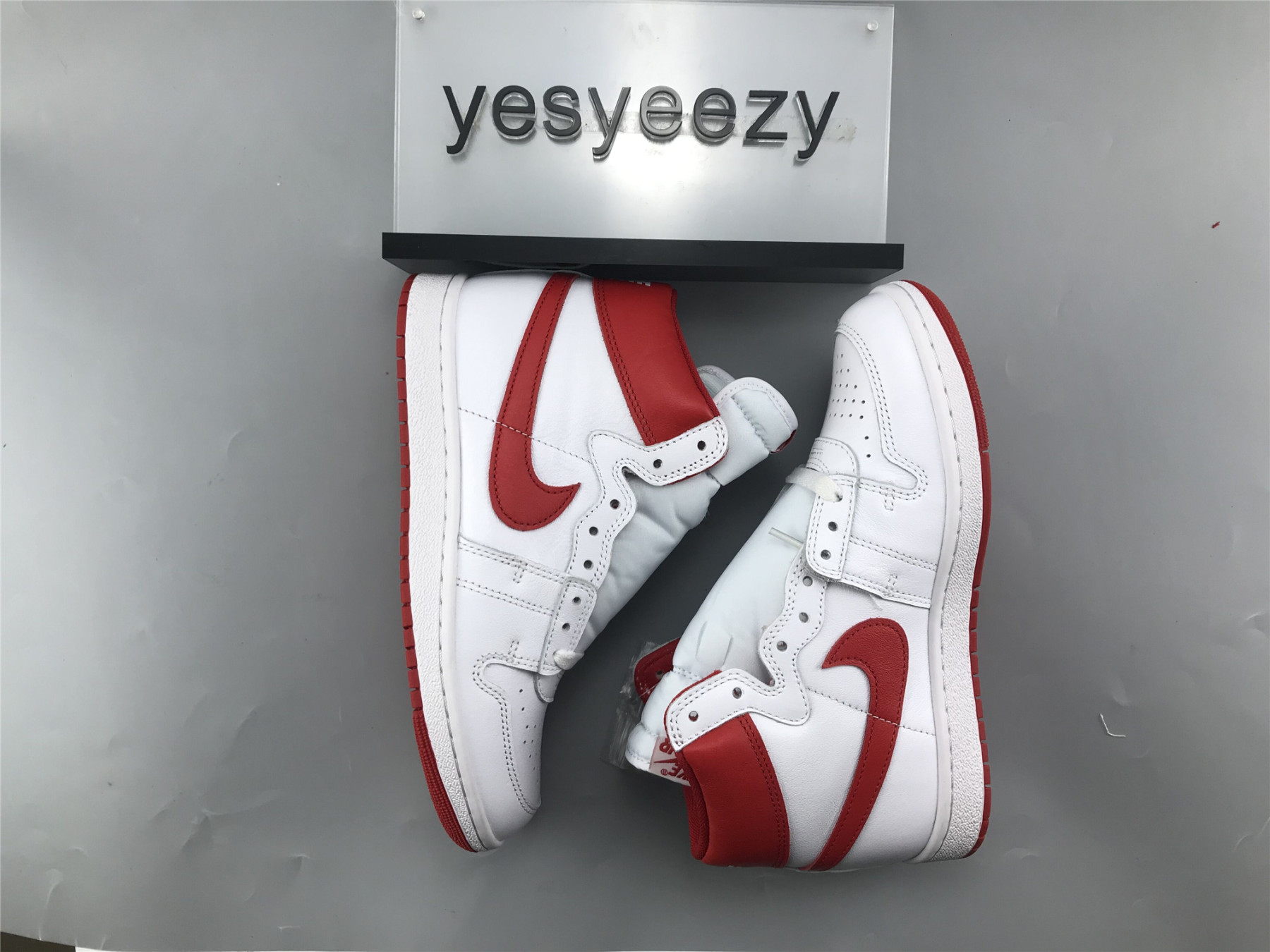 UA AIR JORDAN NEW BEGINNINGS PACK RETRO HIGH 1 & NIKE AIR SHIP