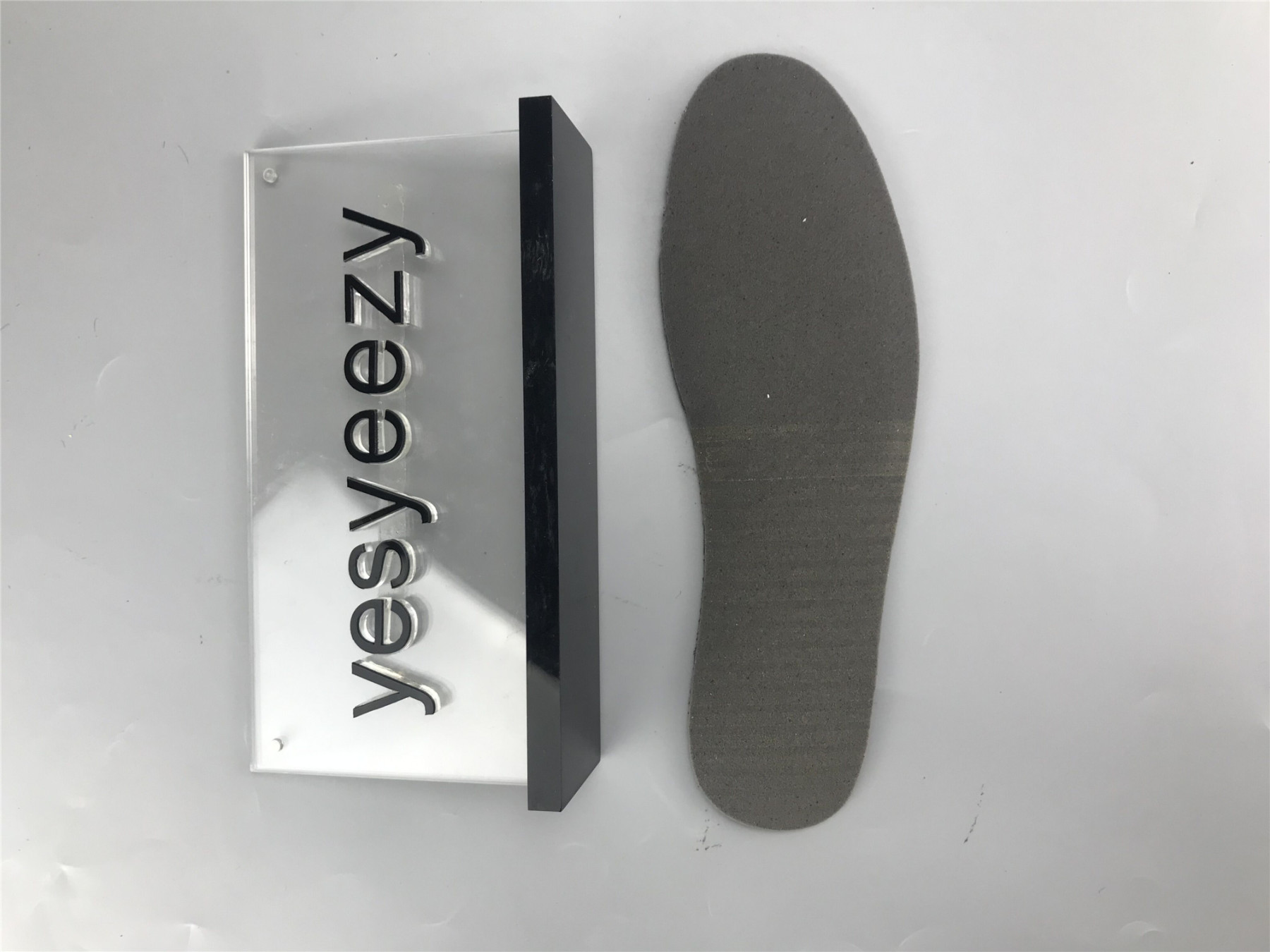 UA AIR JORDAN 5 RETRO 