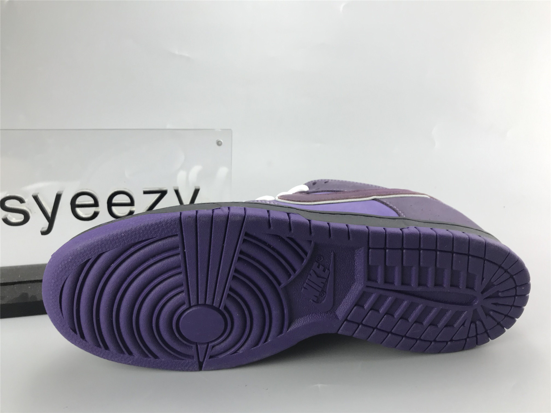 UA NIKE SB DUNK LOW PRO OG QS 