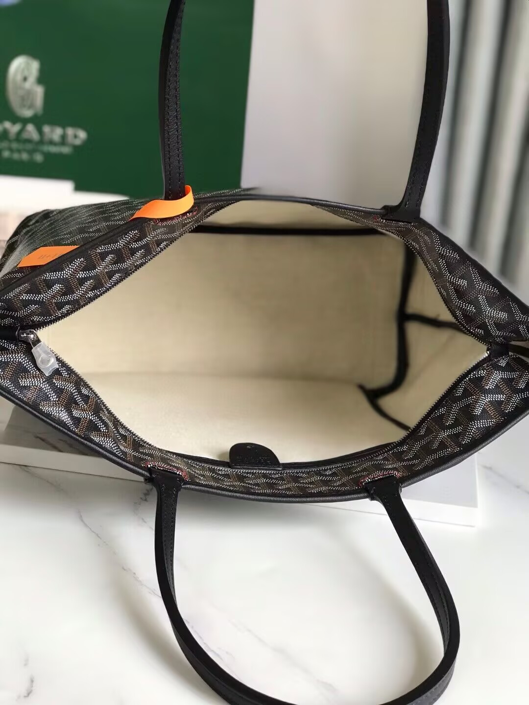 G09ard Artois Bag 25 x14 x30CM