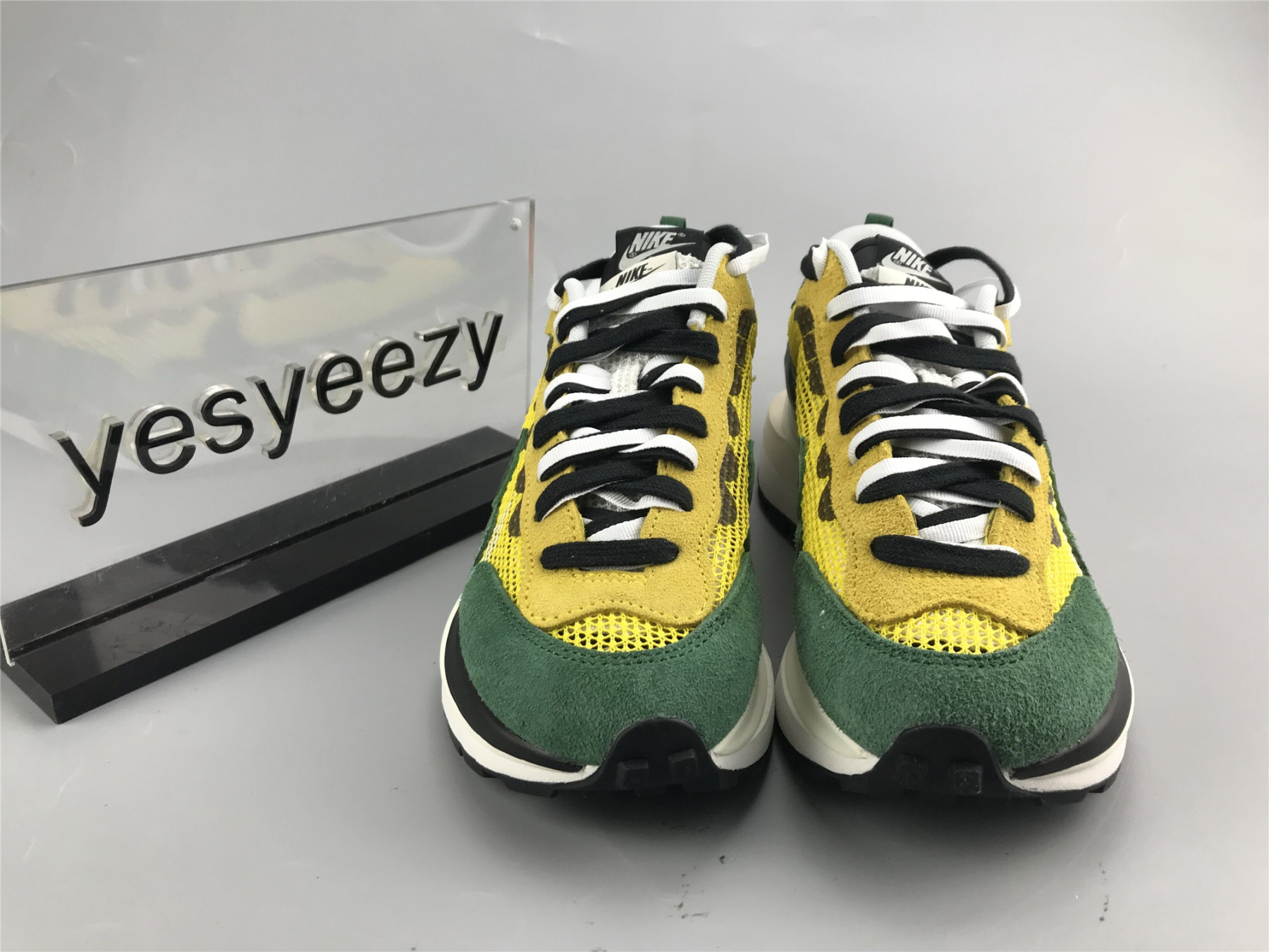 UA NIKE SACAI X VAPORWAFFLE 