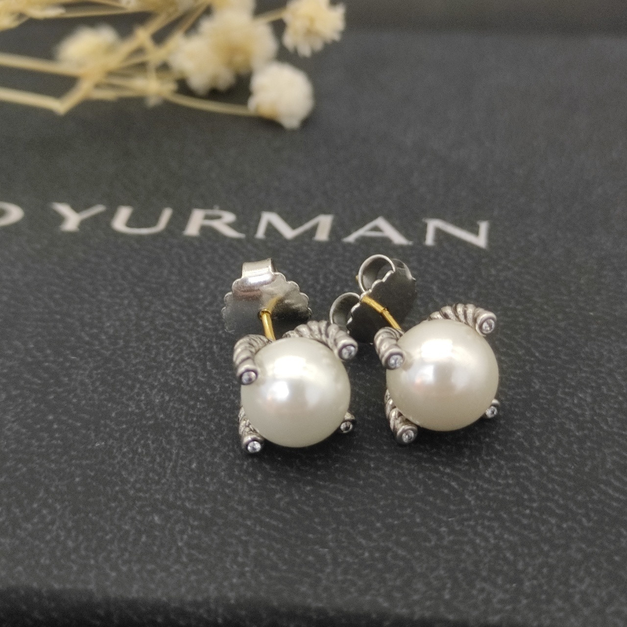 David Yurman four claw PEAL Earrings