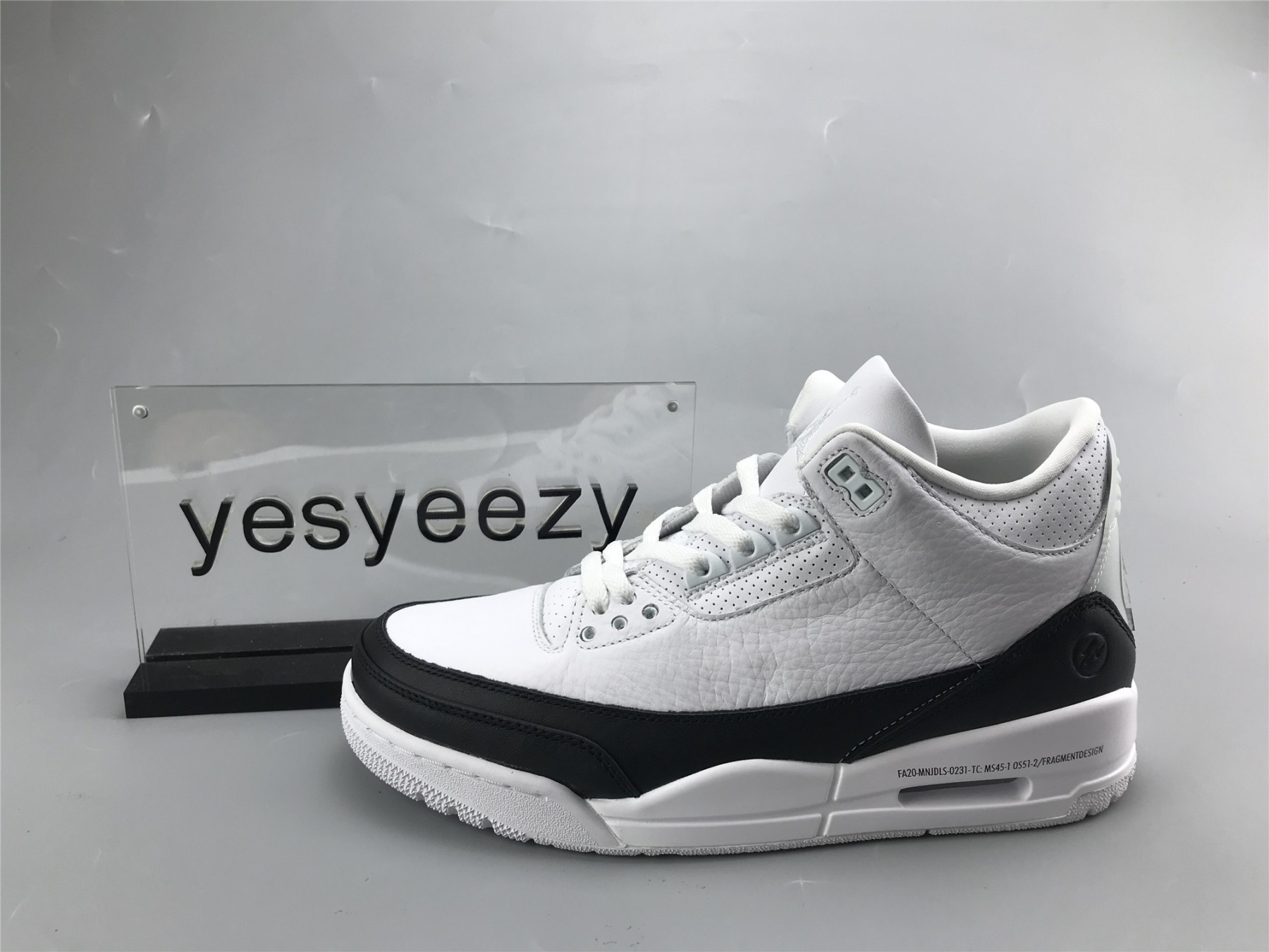 UA FRAGMENT X AIR JORDAN 3 RETRO SP