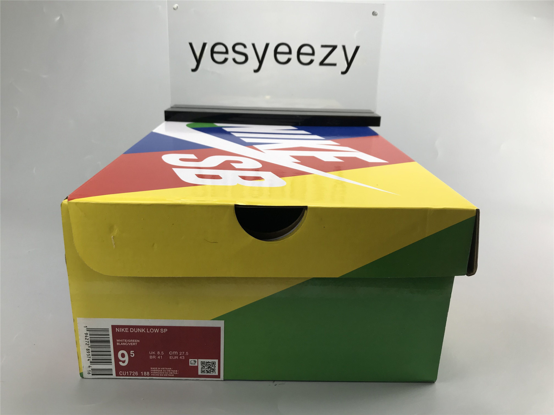 UA NIKE DUNK LOW WMNS "GREEN GLOW"