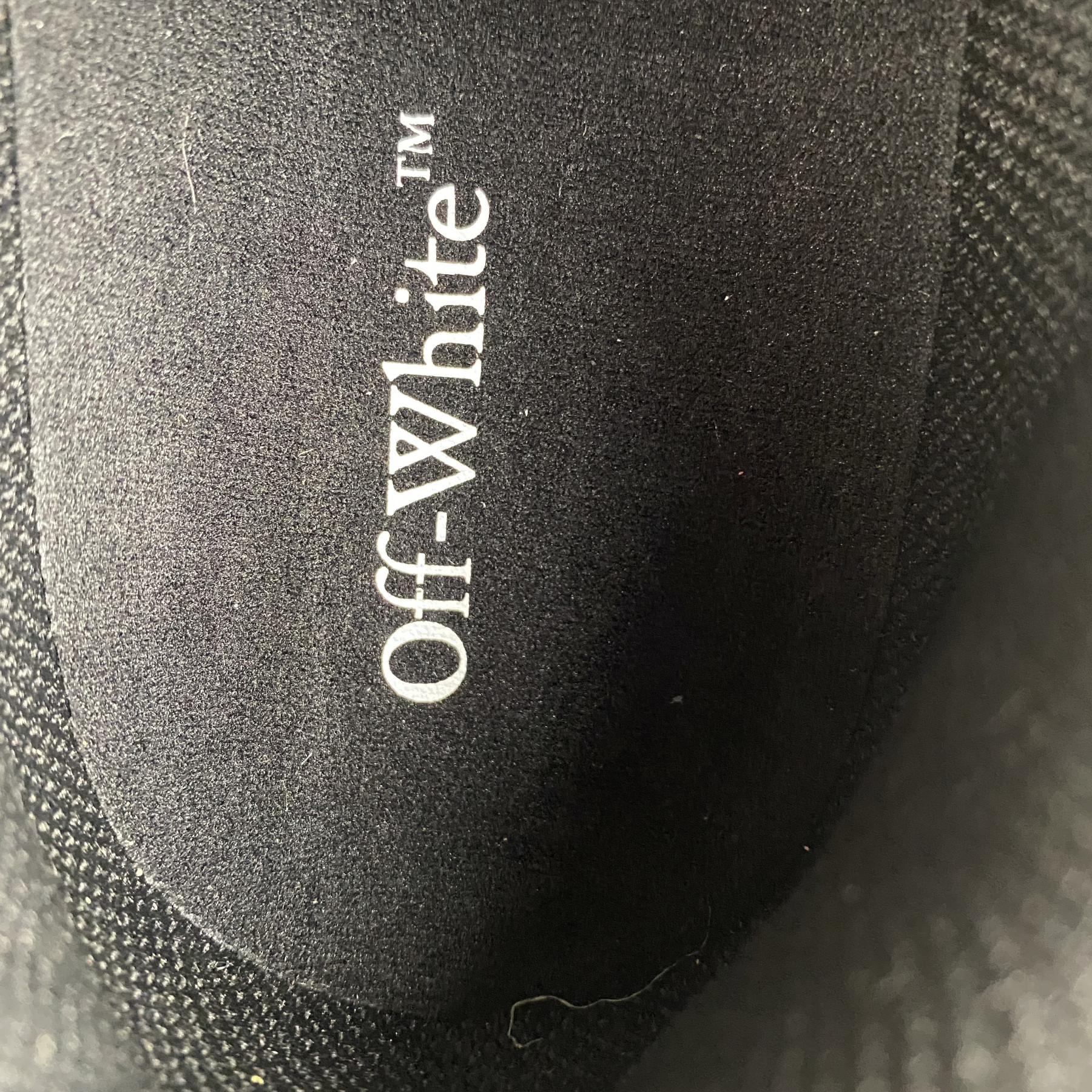 UA Off-White "BE RIGHT BACK"