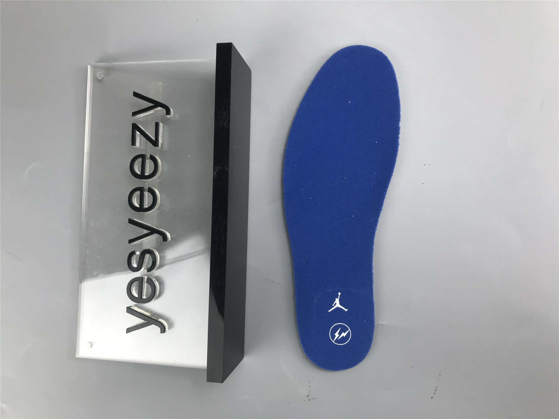 UA FRAGMENT X AIR JORDAN 3 RETRO