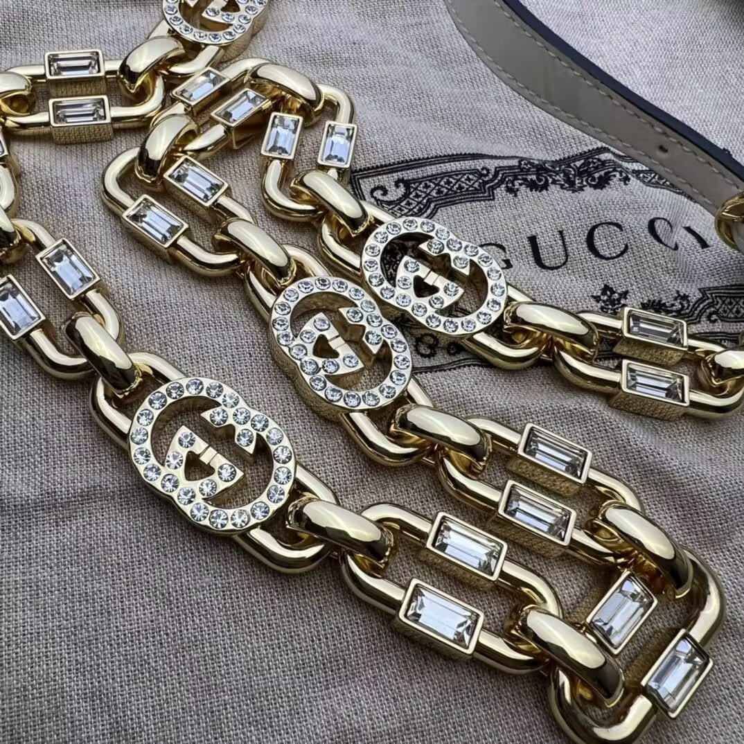 Gucci Mini Jackie 1961 Patent Leather Shoulder Bag 19x13x3cm