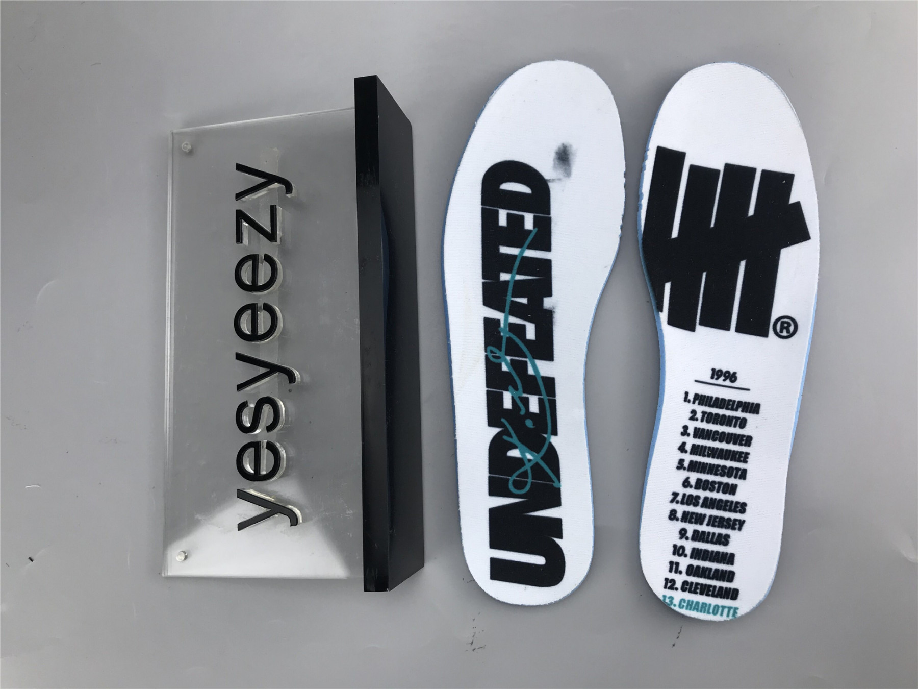 UA NIKE UNDEFEATED X ZOOM KOBE 5 PROTRO SPECIAL BOX 