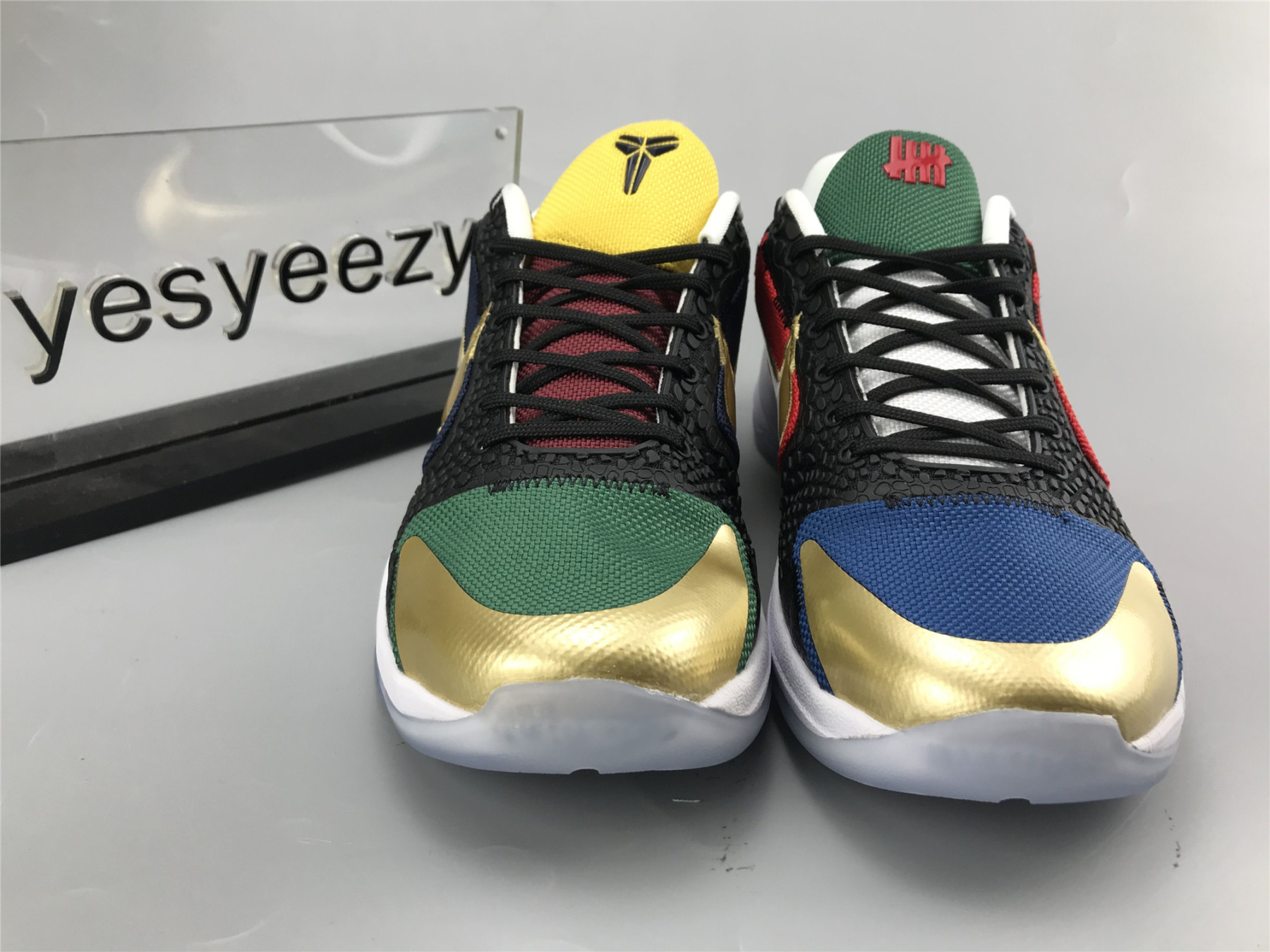 UA NIKE UNDEFEATED X ZOOM KOBE 5 PROTRO SPECIAL BOX 