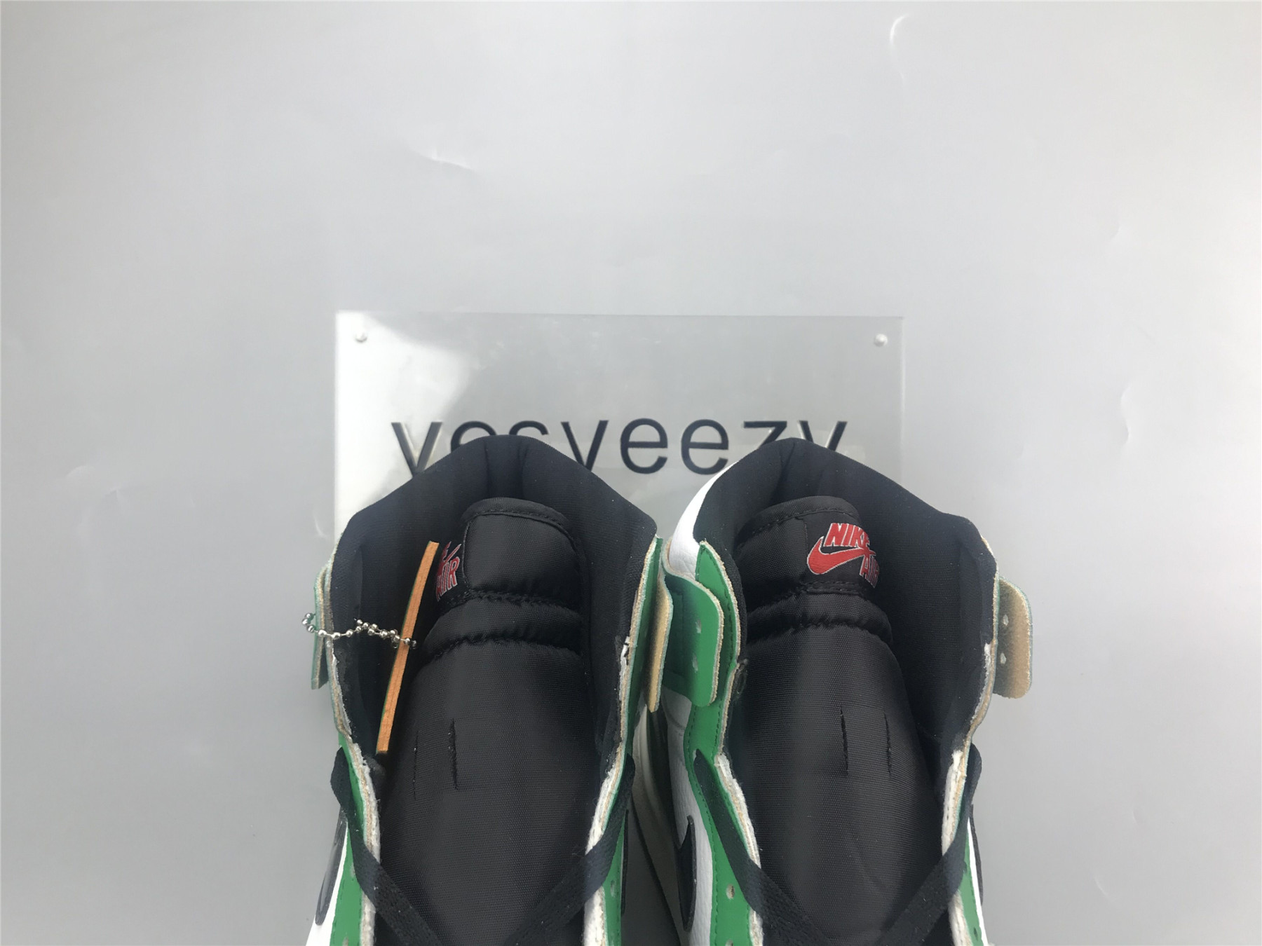 UA WMNS AIR JORDAN 1 RETRO HIGH OG 