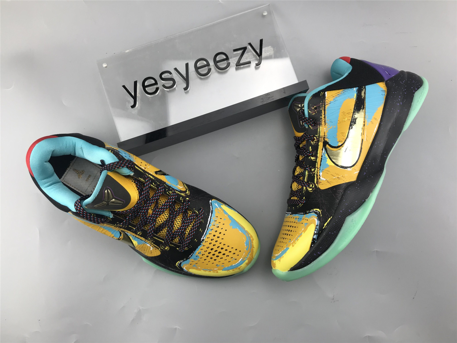 UA NIKE ZOOM KOBE 5 
