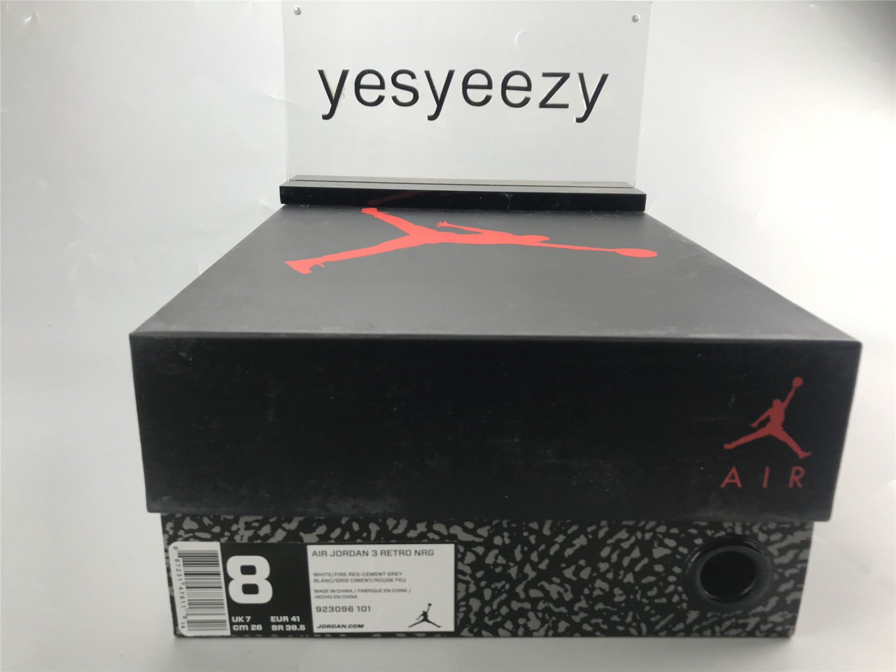 UA AIR JORDAN 3 RETRO NRG 