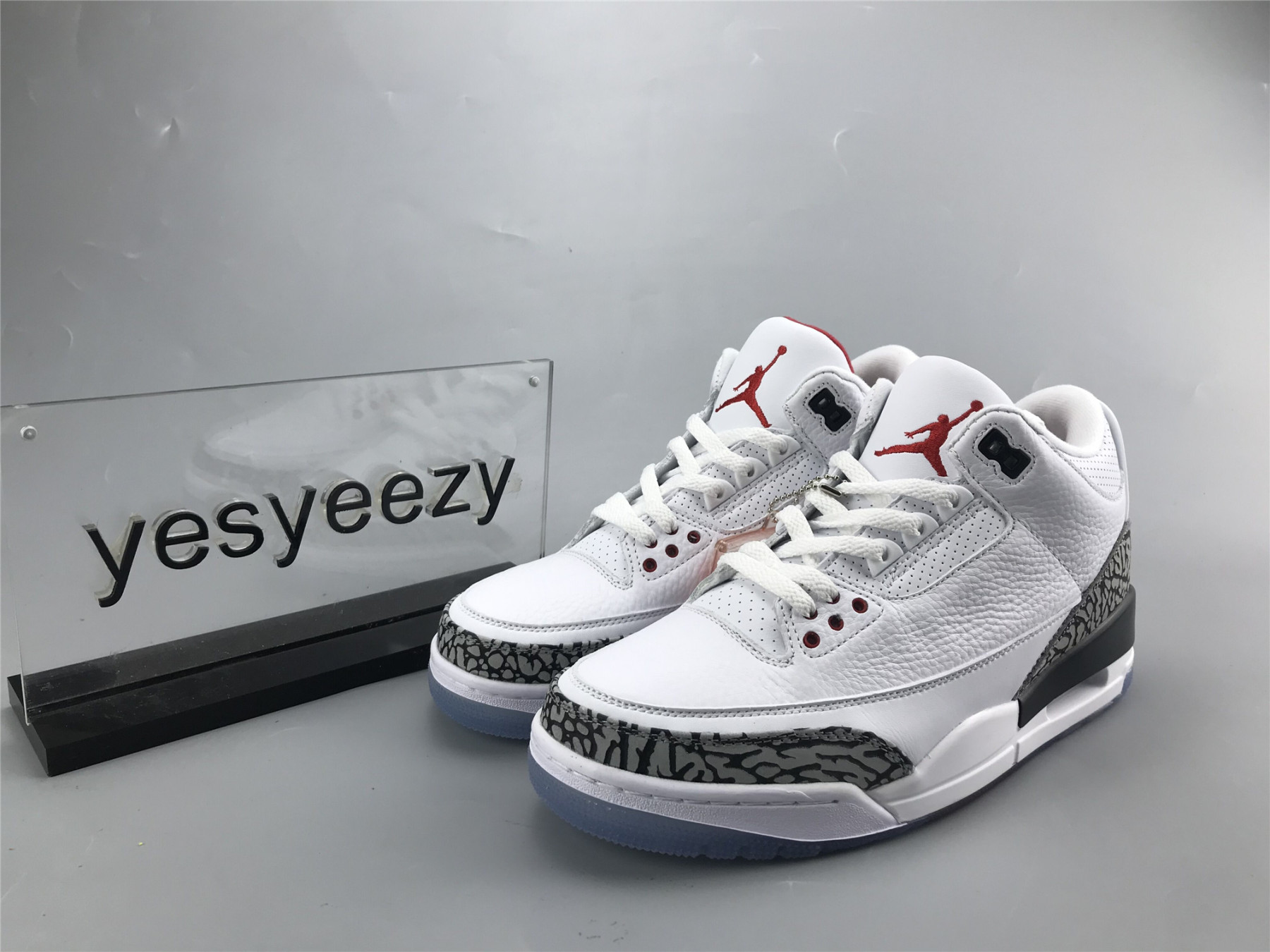 UA AIR JORDAN 3 RETRO NRG 