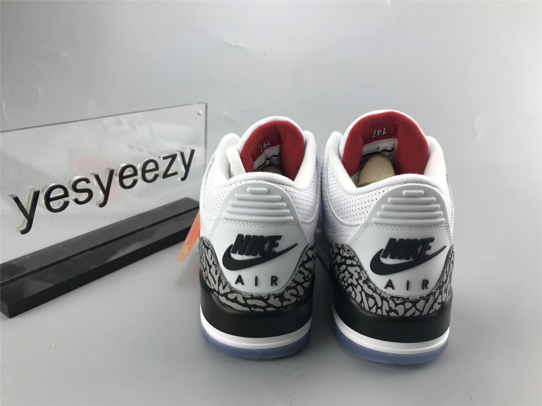 UA AIR JORDAN 3 RETRO NRG 