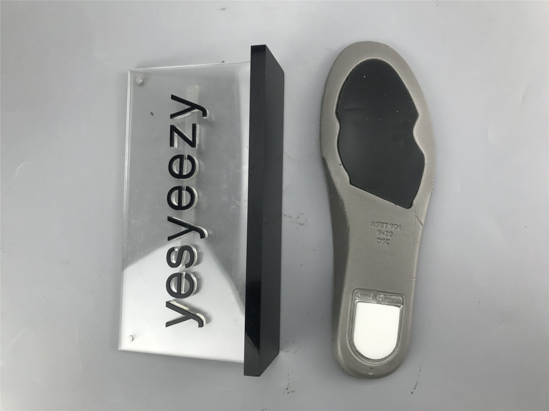 UA NIKE FRAME SKATE X DUNK LOW SB "HABIBI"