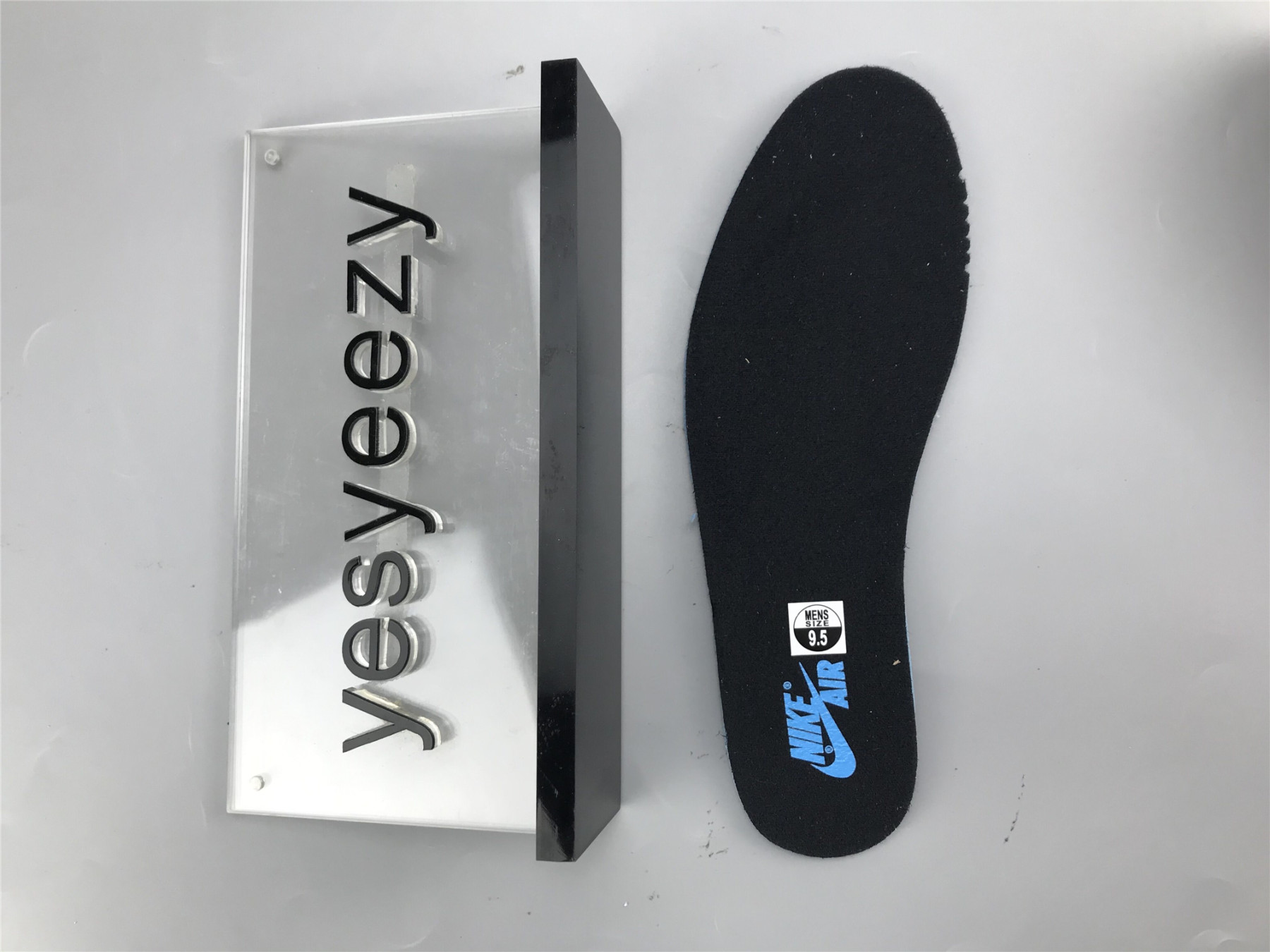 UA AIR JORDAN 1 RETRO HIGH OG 