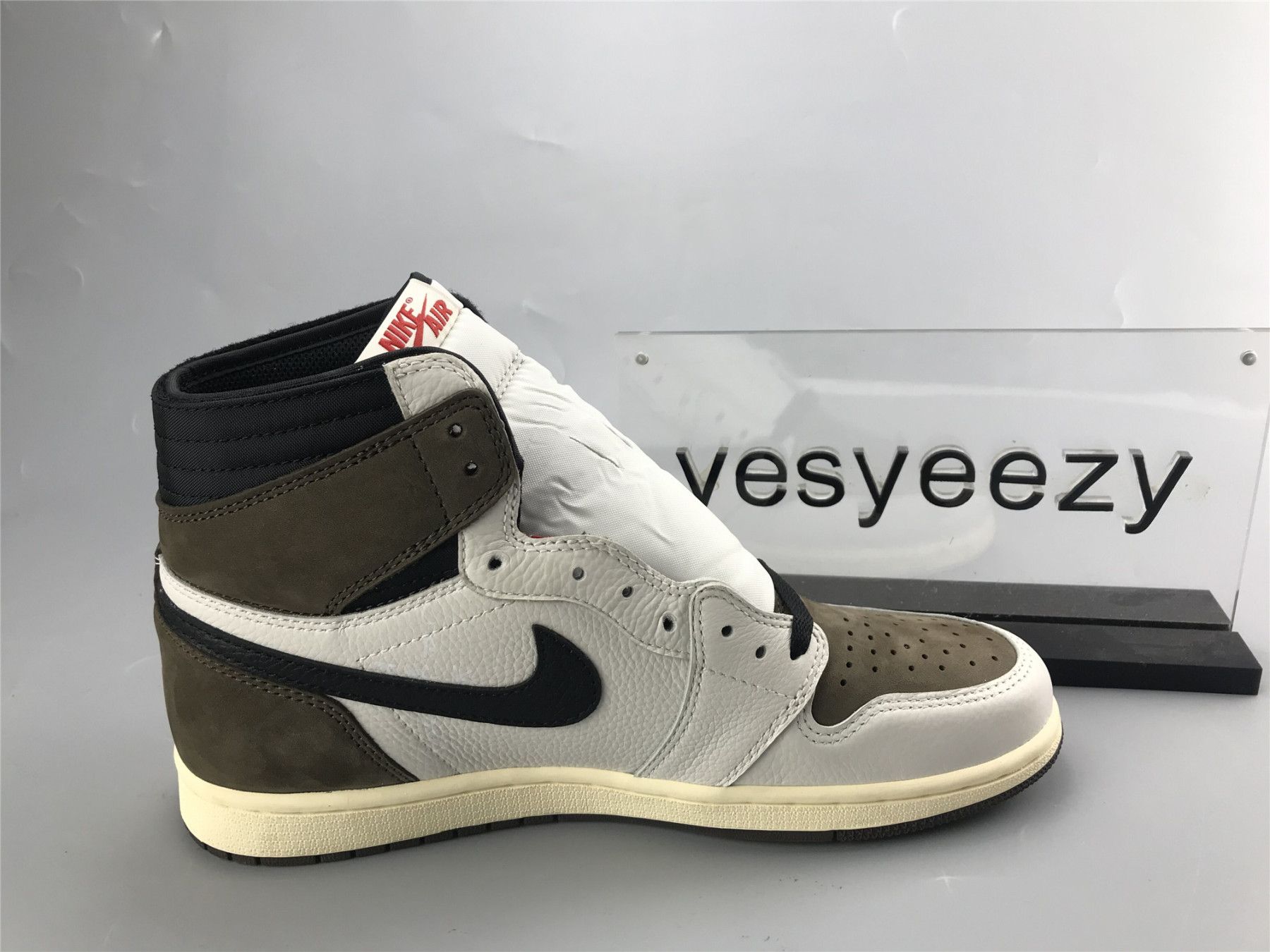 UA TRAVIS SCOTT X AIR JORDAN 1 HIGH "REVERSE"