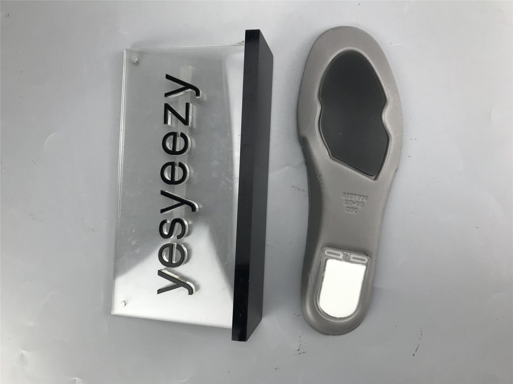 UA NIKE DUNK LOW PRO SB 