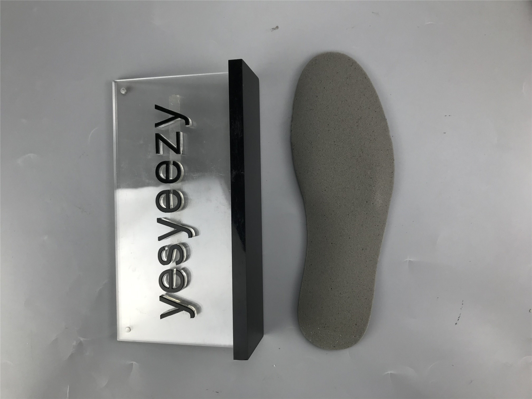 UA AIR JORDAN 3 "GEORGETOWN"