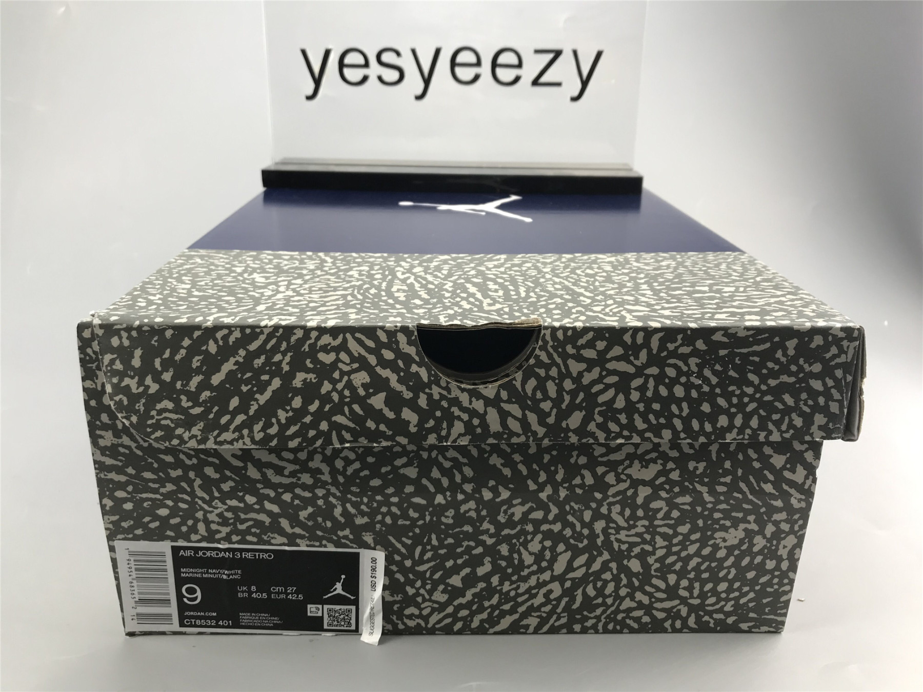 UA AIR JORDAN 3 "GEORGETOWN"