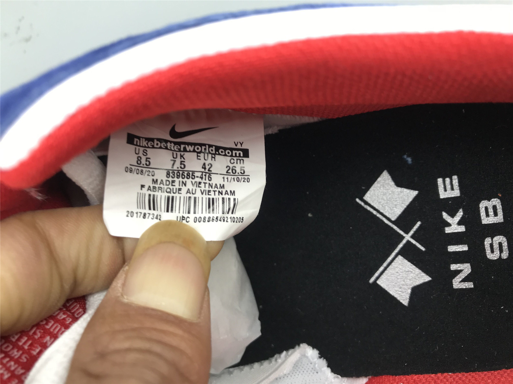UA NIKE SB DUNK LOW PRO