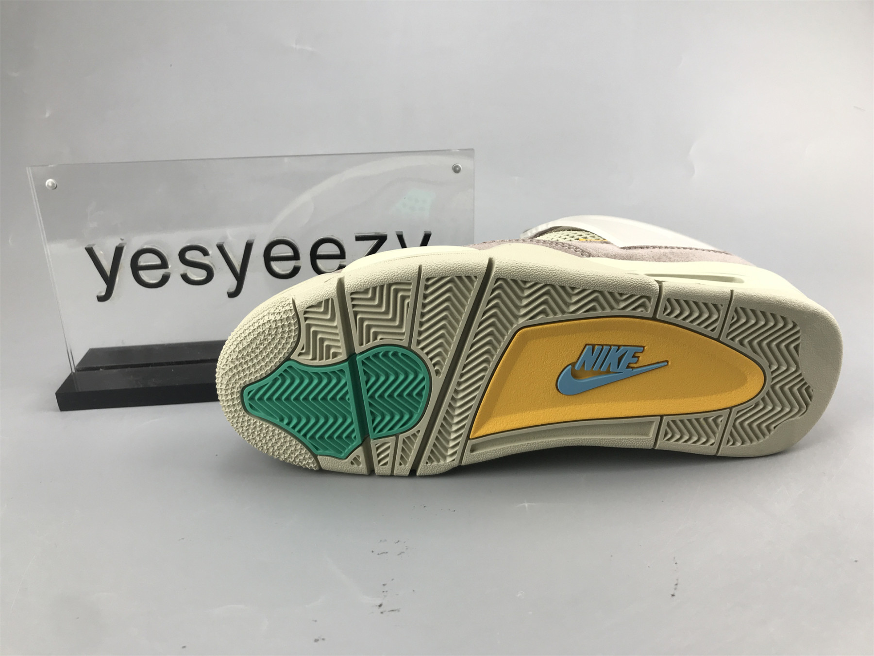 UA AIR JORDAN 4 RETRO SP 30th ANNIVERSARY UNION TAUPE HAZE