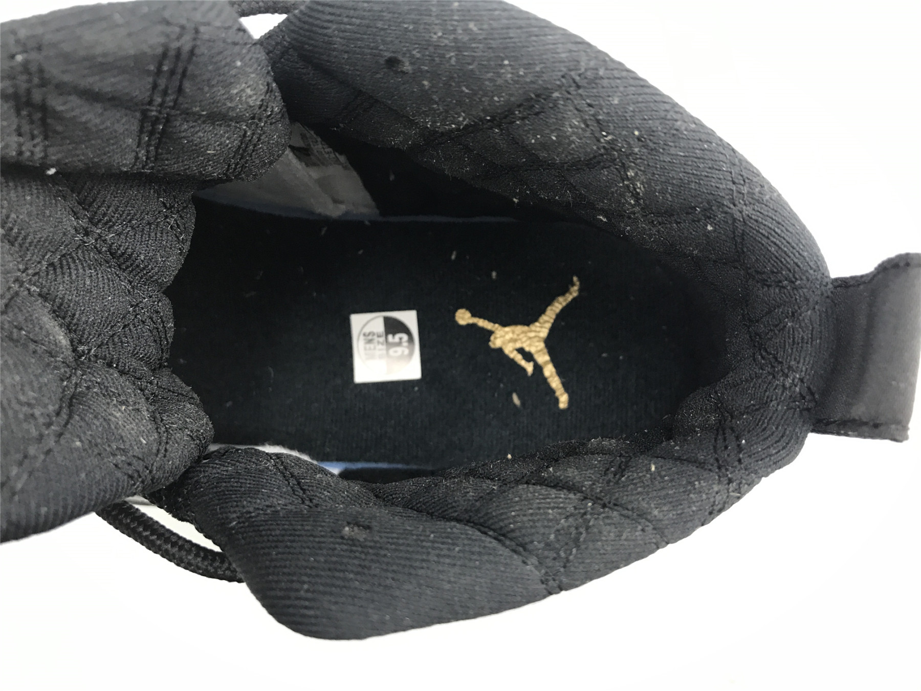 UA AIR JORDAN 12 RETRO 