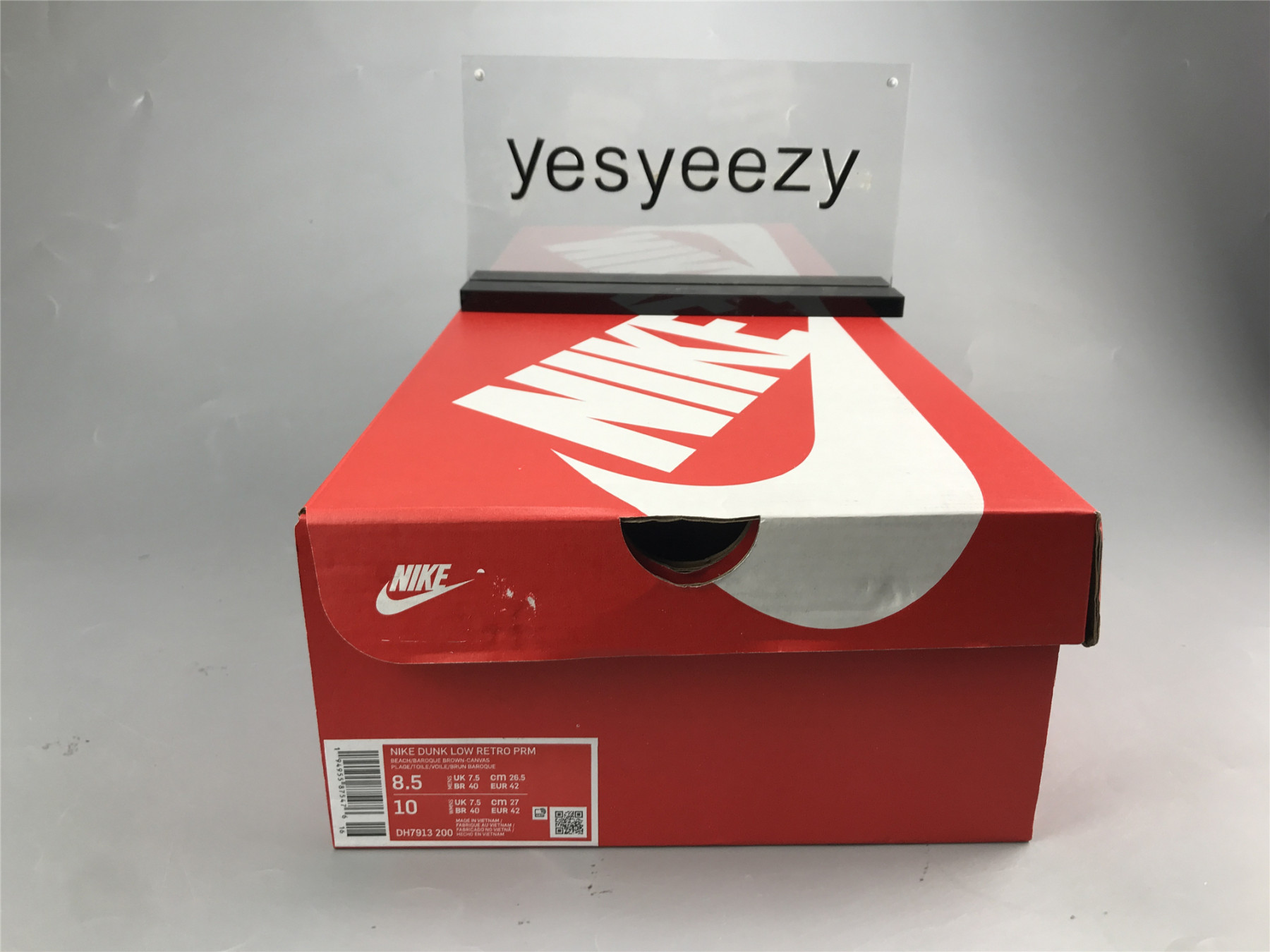 UA NIKE DUNK LOW PREMIUM 