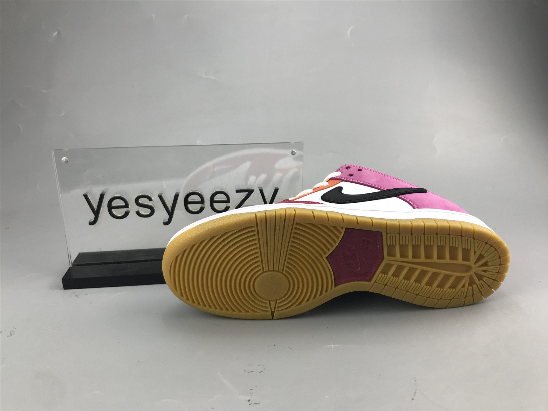 UA PARRA NIKE SB DUNK LOW 2021