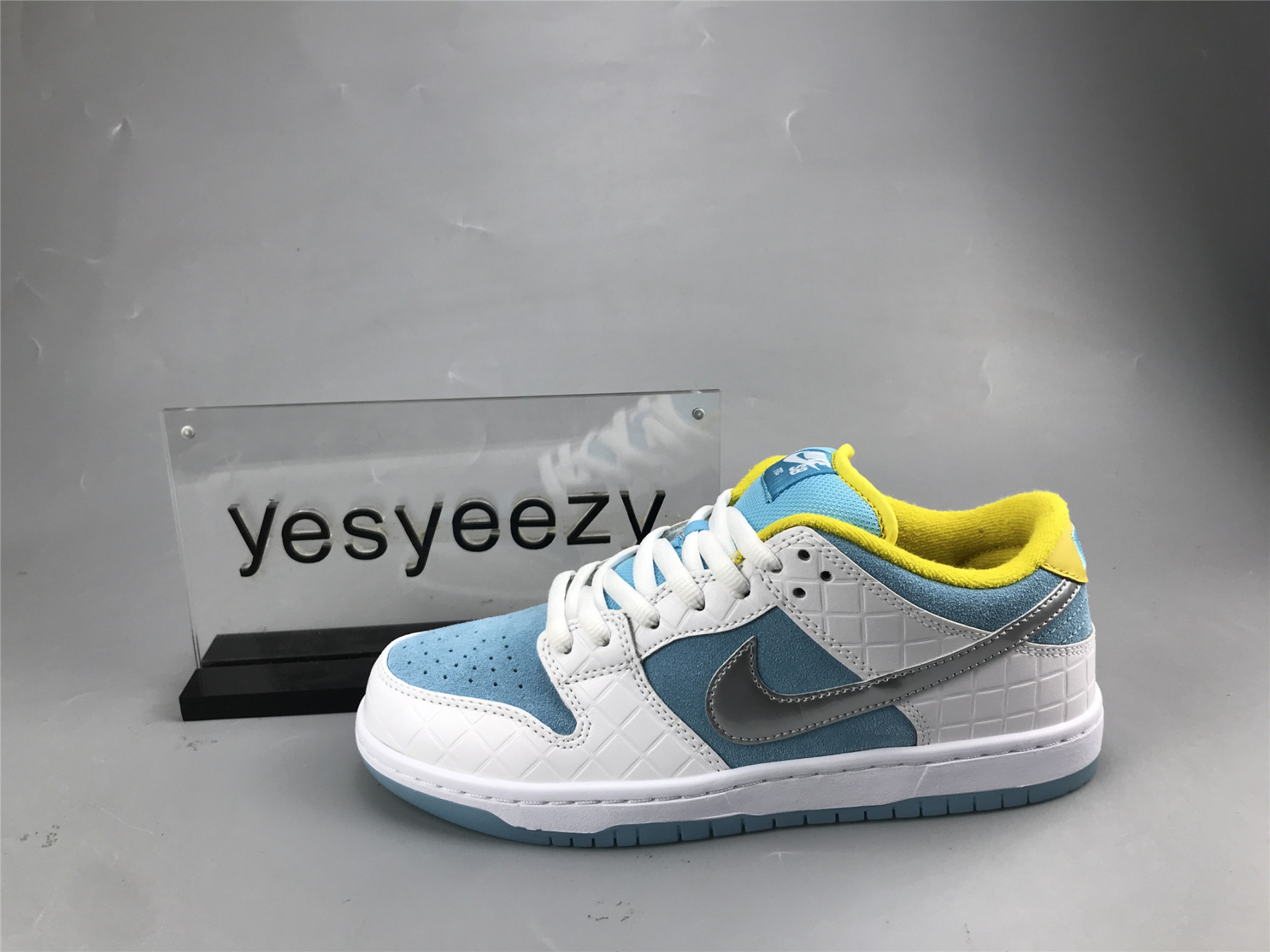 UA NIKE FTC X DUNK LOW SB 