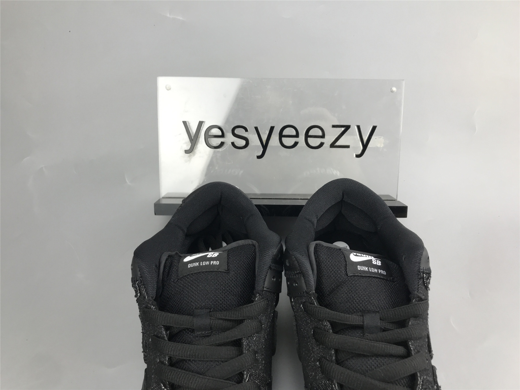 UA NIKE WASTED YOUTH X DUNK LOW SB 