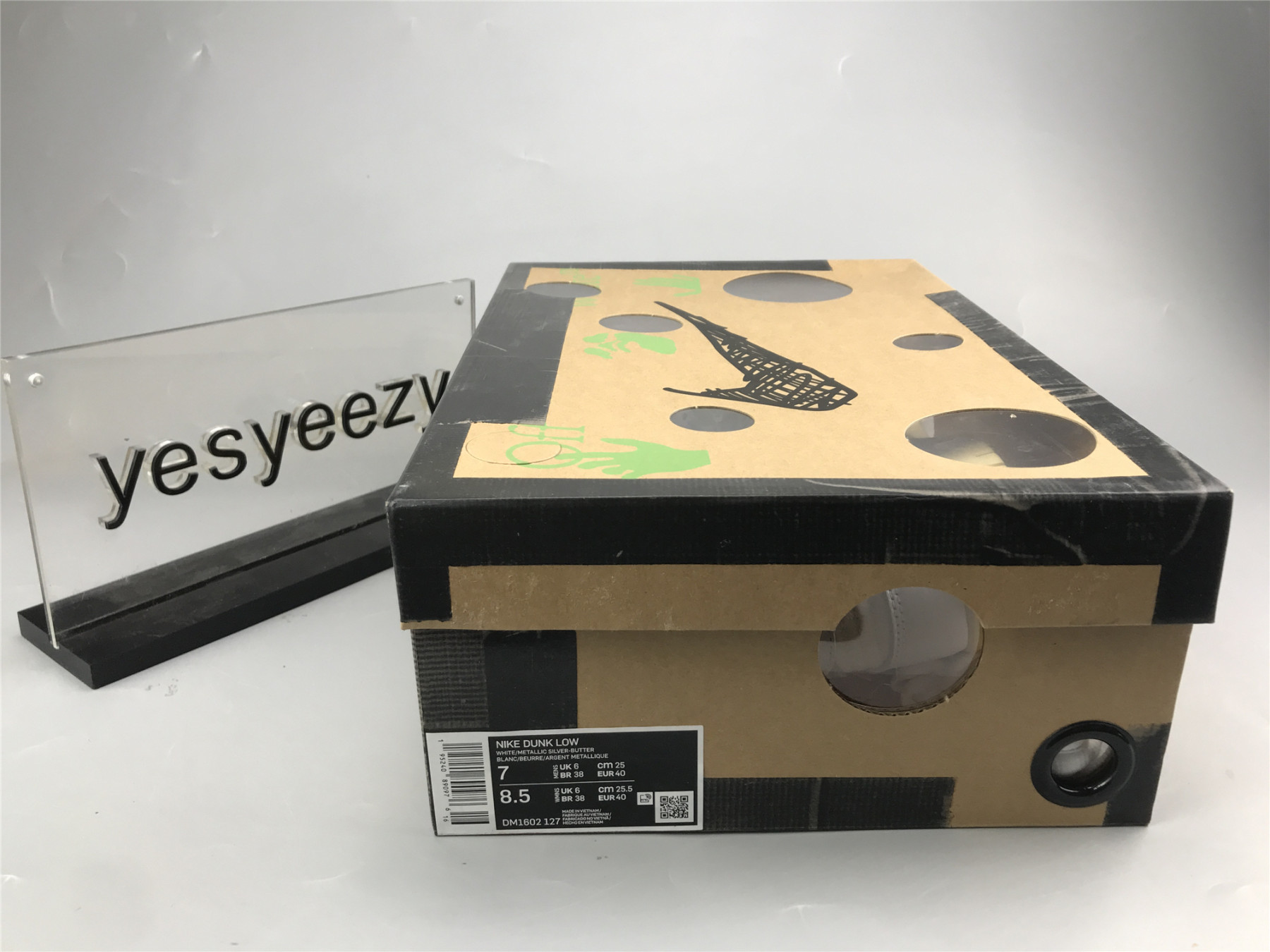 UA NIKE OFF-WHITE X DUNK LOW 