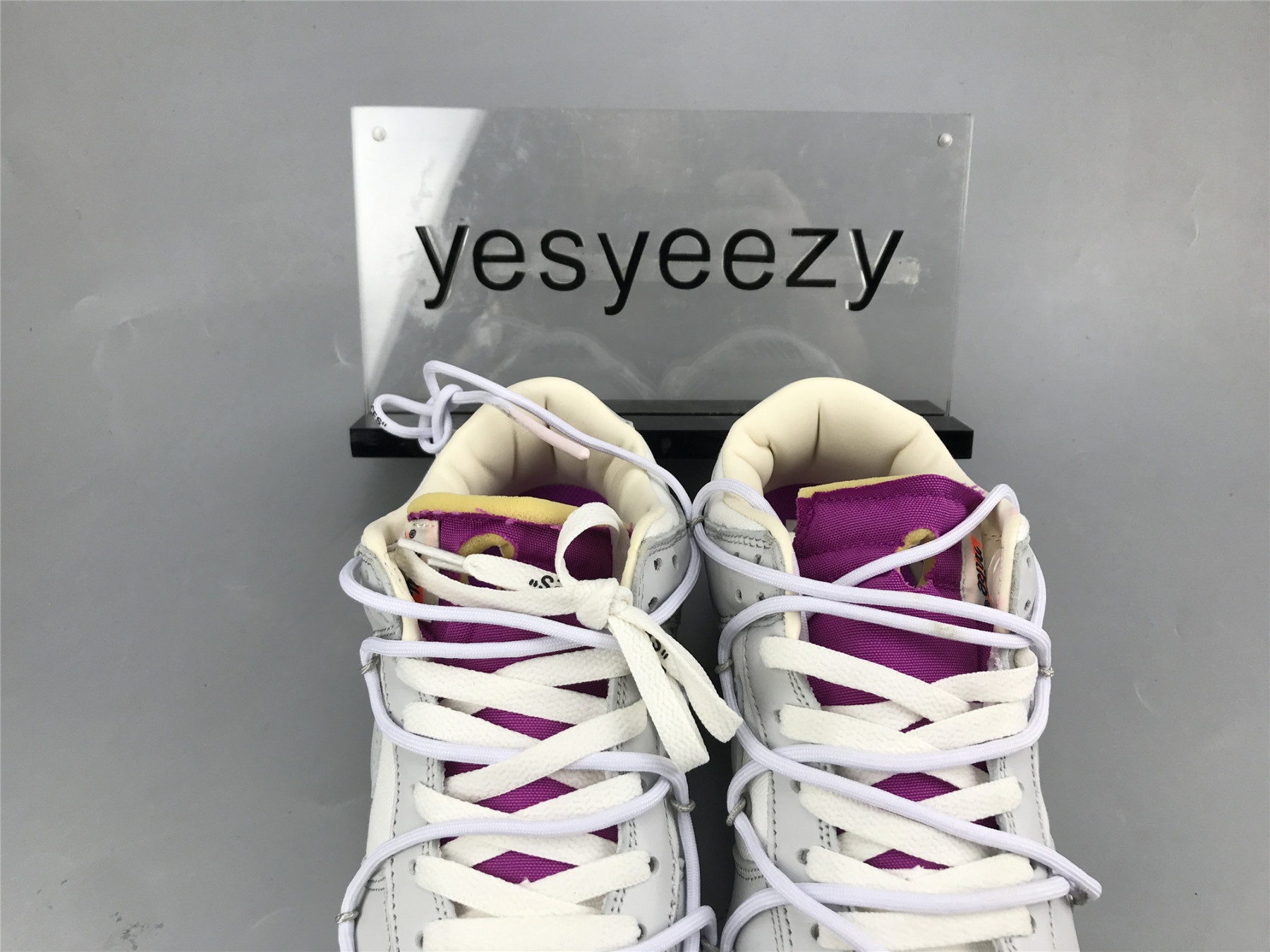 UA NIKE OFF-WHITE X DUNK LOW 