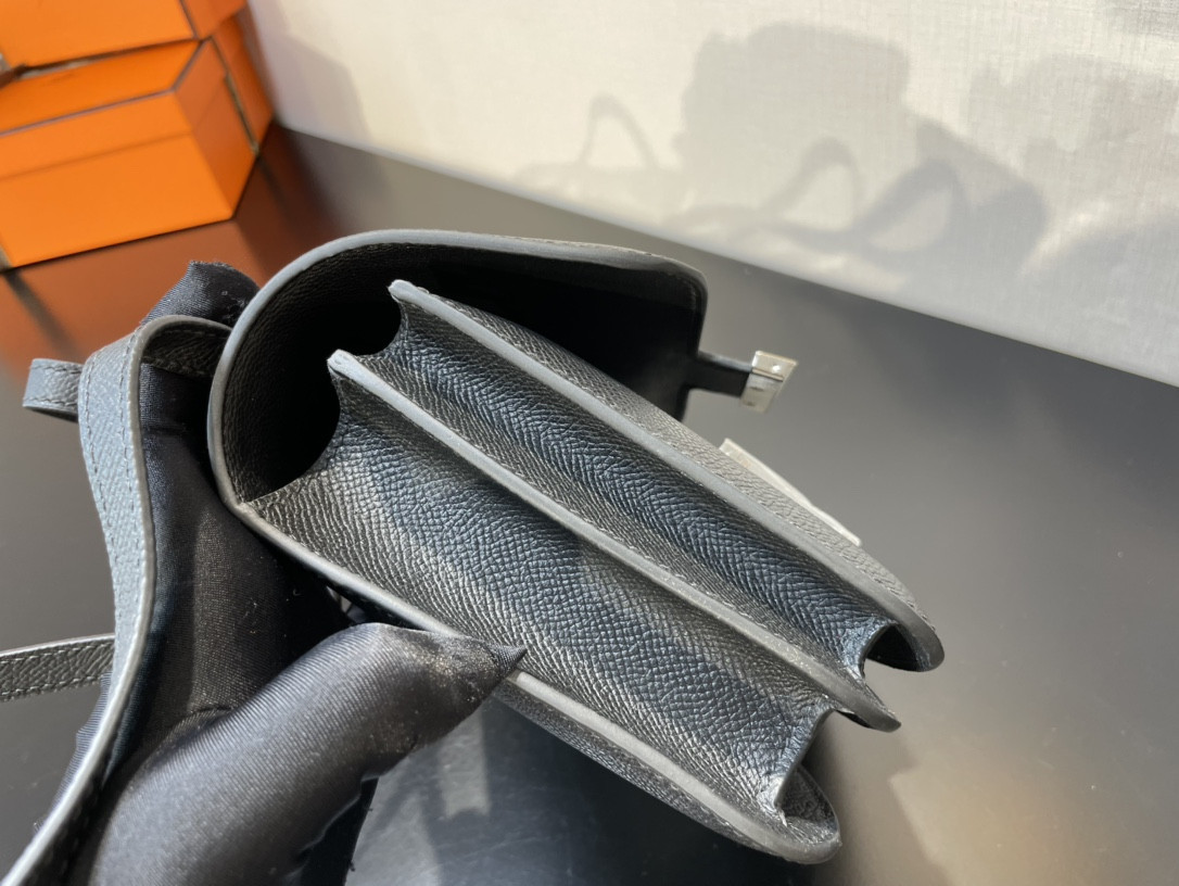 H**me5 Constance 24 Black Epsom 9.4"x5.9"x3"