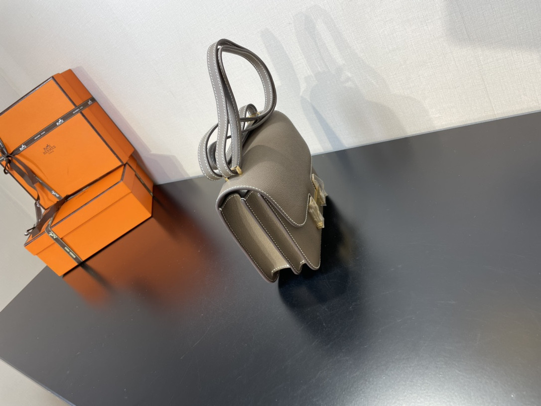 H**me5 Constance 19 Epsom Gold Hardware 7.25" x 6.25" x 2.25"