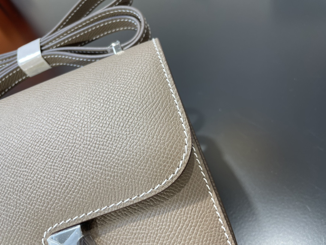 H**me5 Constance 19 Epsom Silver Hardware 7.25" x 6.25" x 2.25"