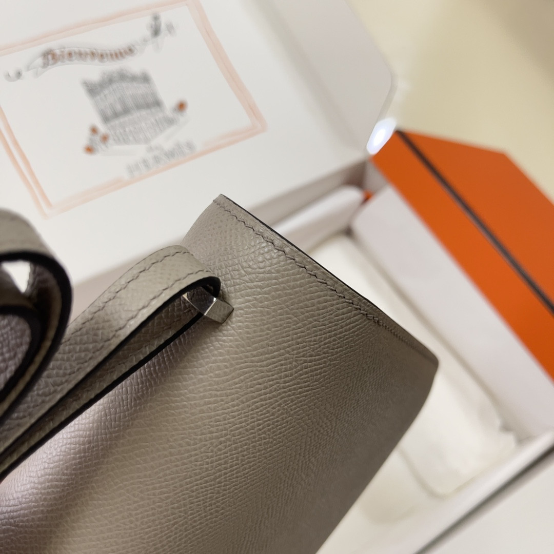 H**me5 Constance 19 Epsom Silver Hardware 7.25" x 6.25" x 2.25"