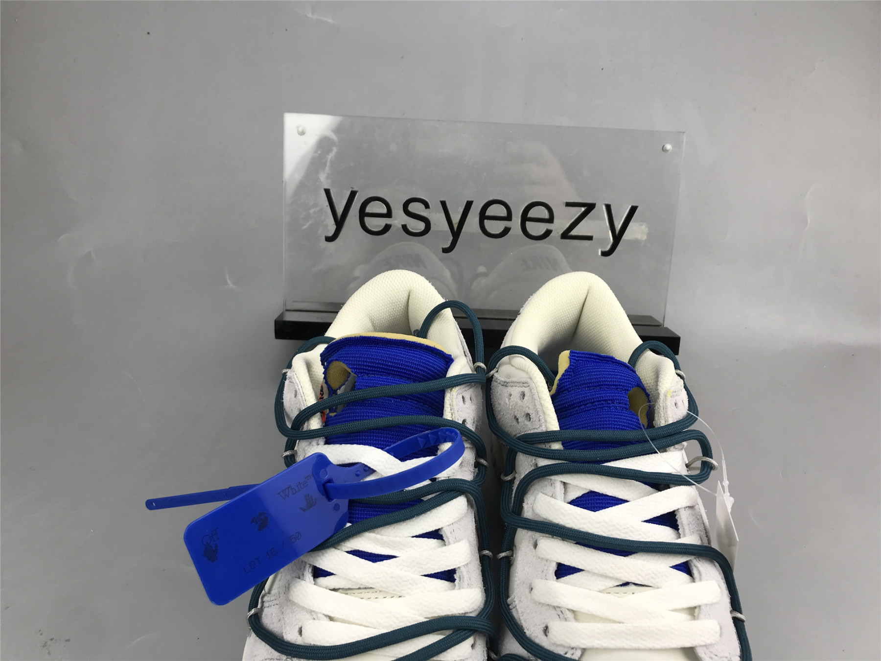 UA NIKE OFF-WHITE X DUNK LOW 