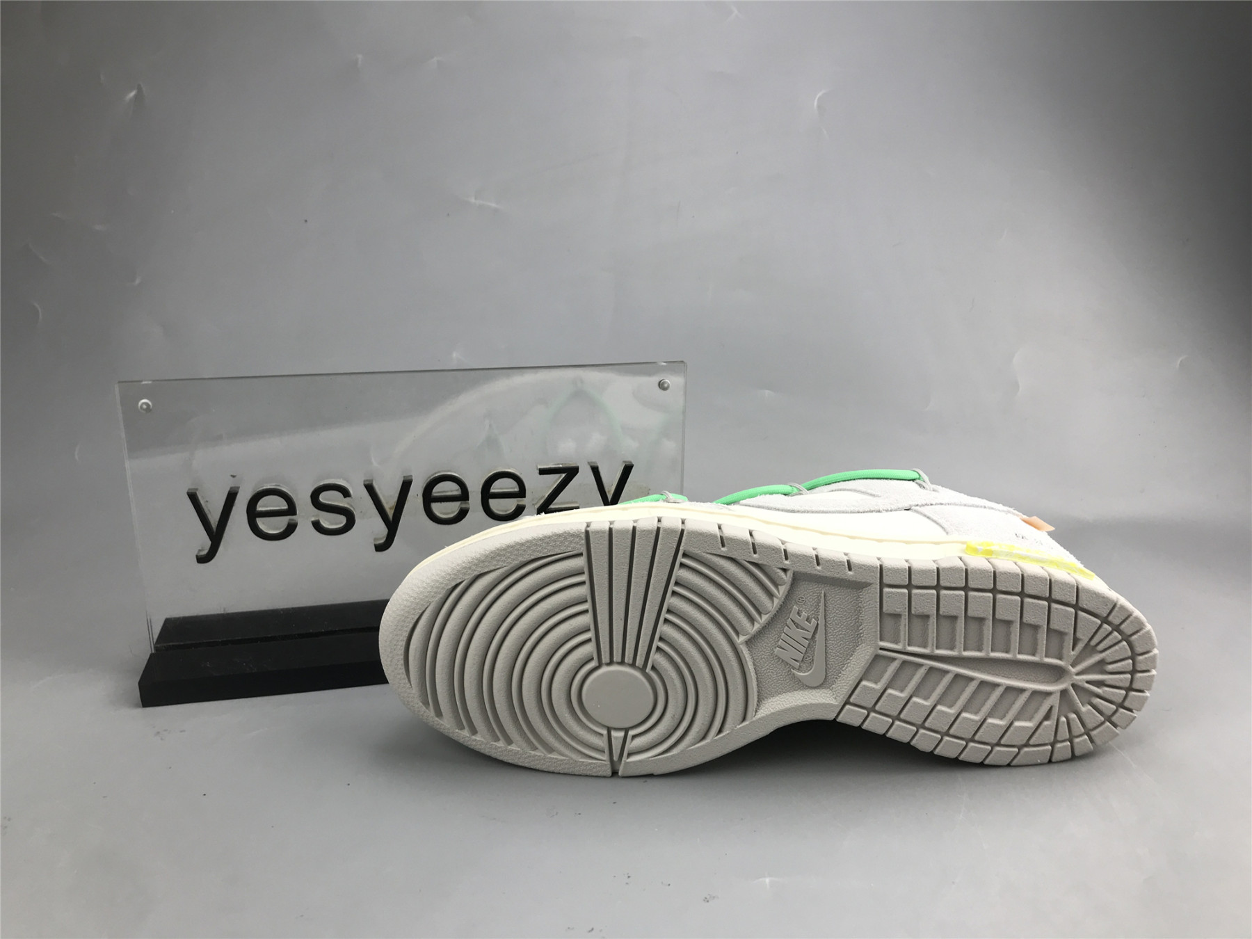 UA NIKE OFF-WHITE X DUNK LOW 