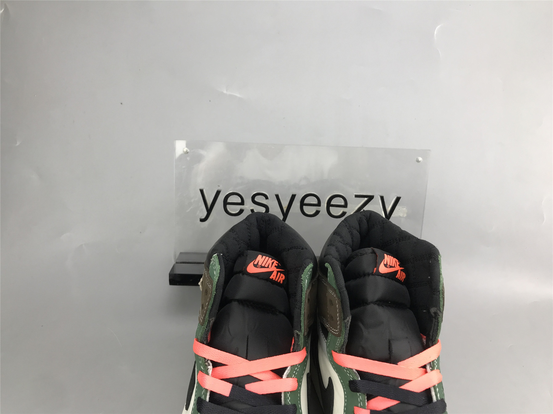 UA JORDAN 1 RETRO HIGH OG HAND CRAFTED