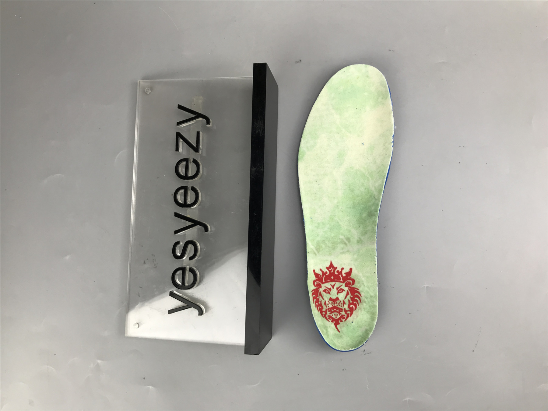 UA NIKE LEBRON 18 EP 