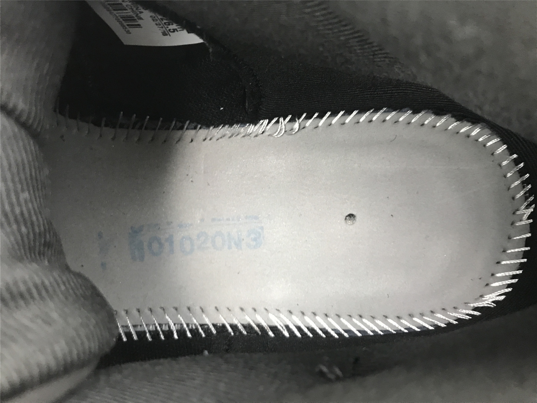 UA AIR JORDAN 11 RETRO 