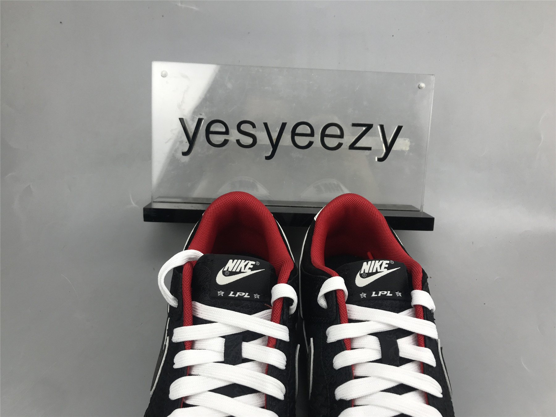 UA NIKE DUNK LOW LPL LEAGUE OF LEGENDS