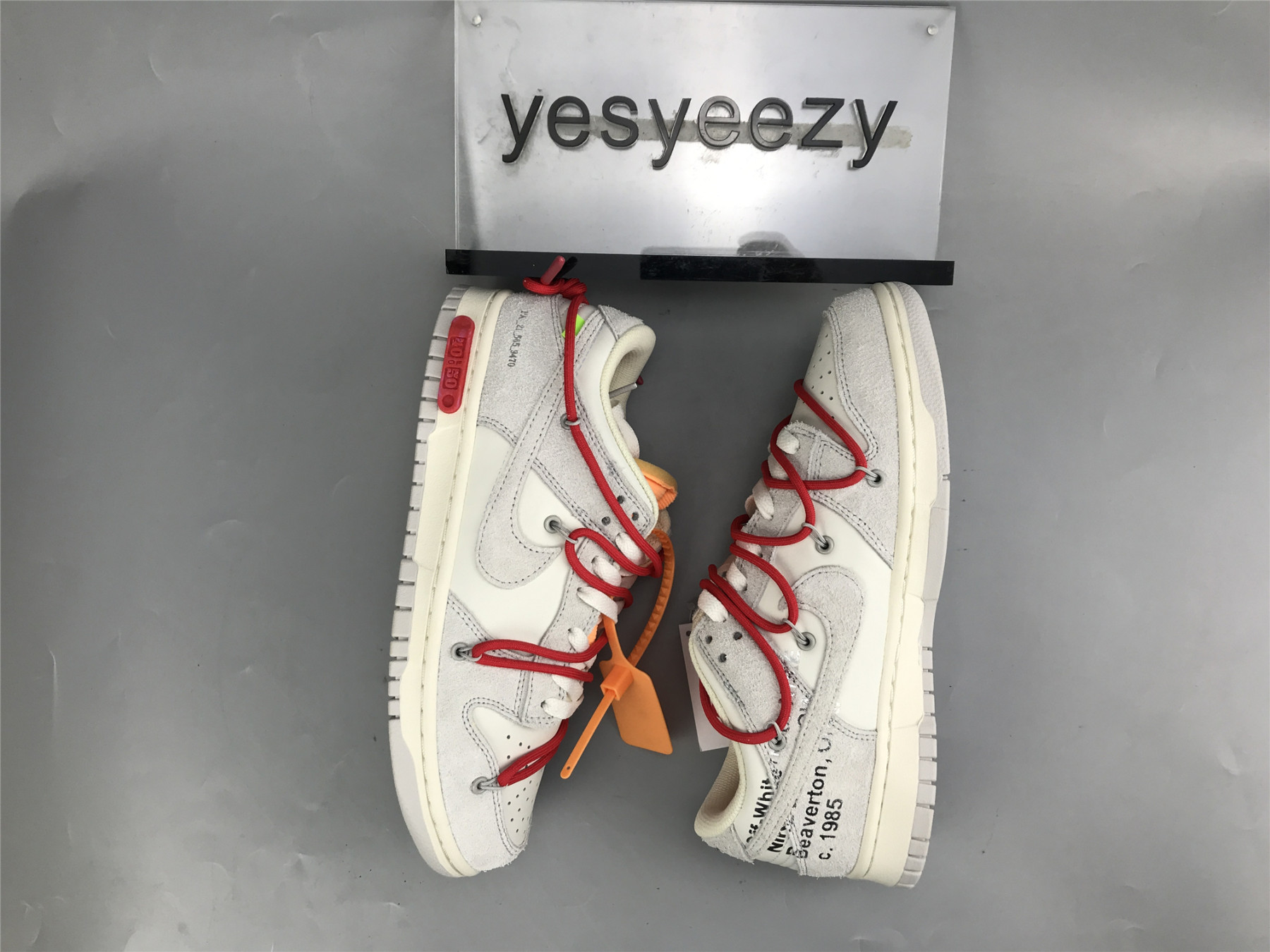 UA NIKE OFF-WHITE X DUNK LOW 