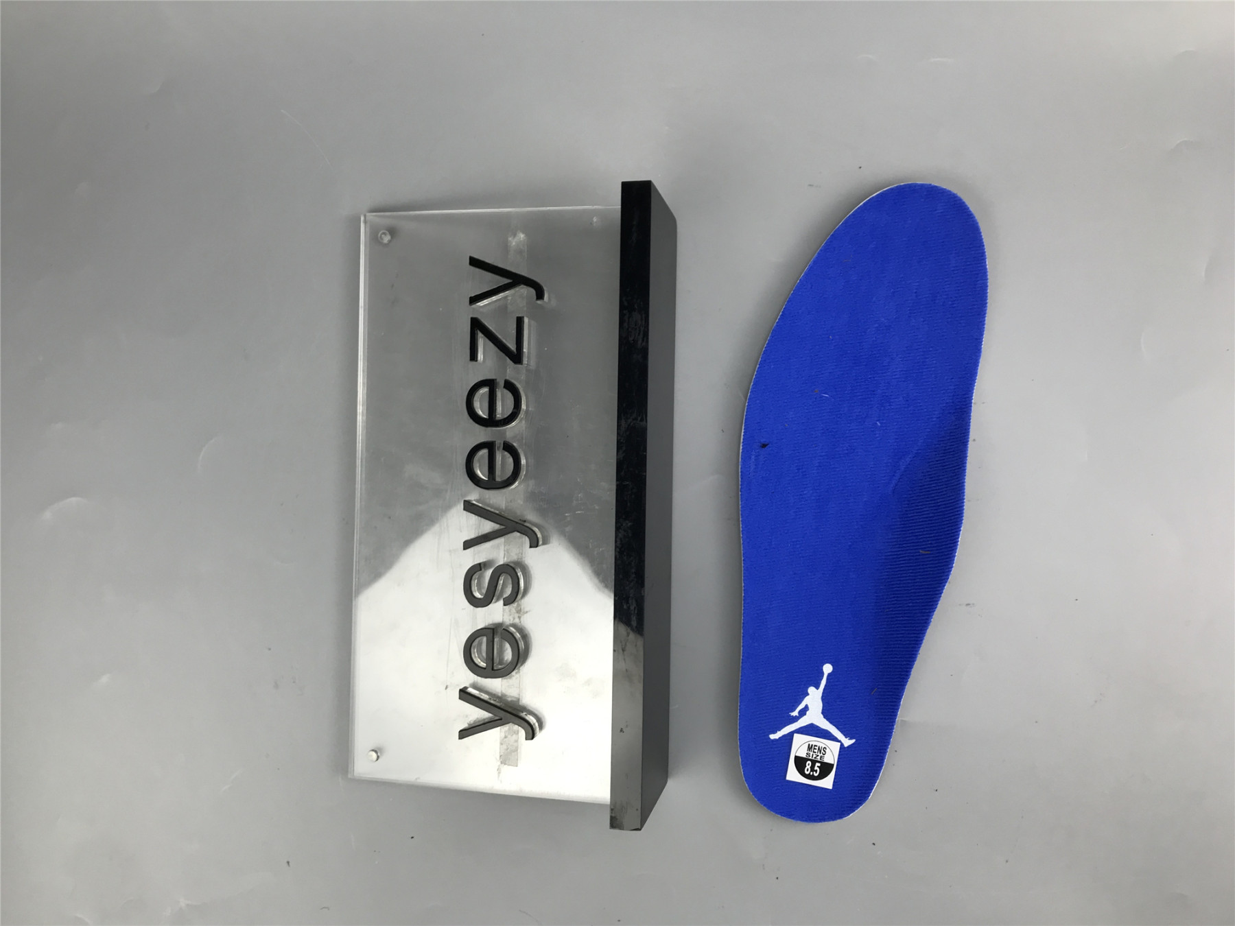 UA AIR JORDAN 5 RETRO 