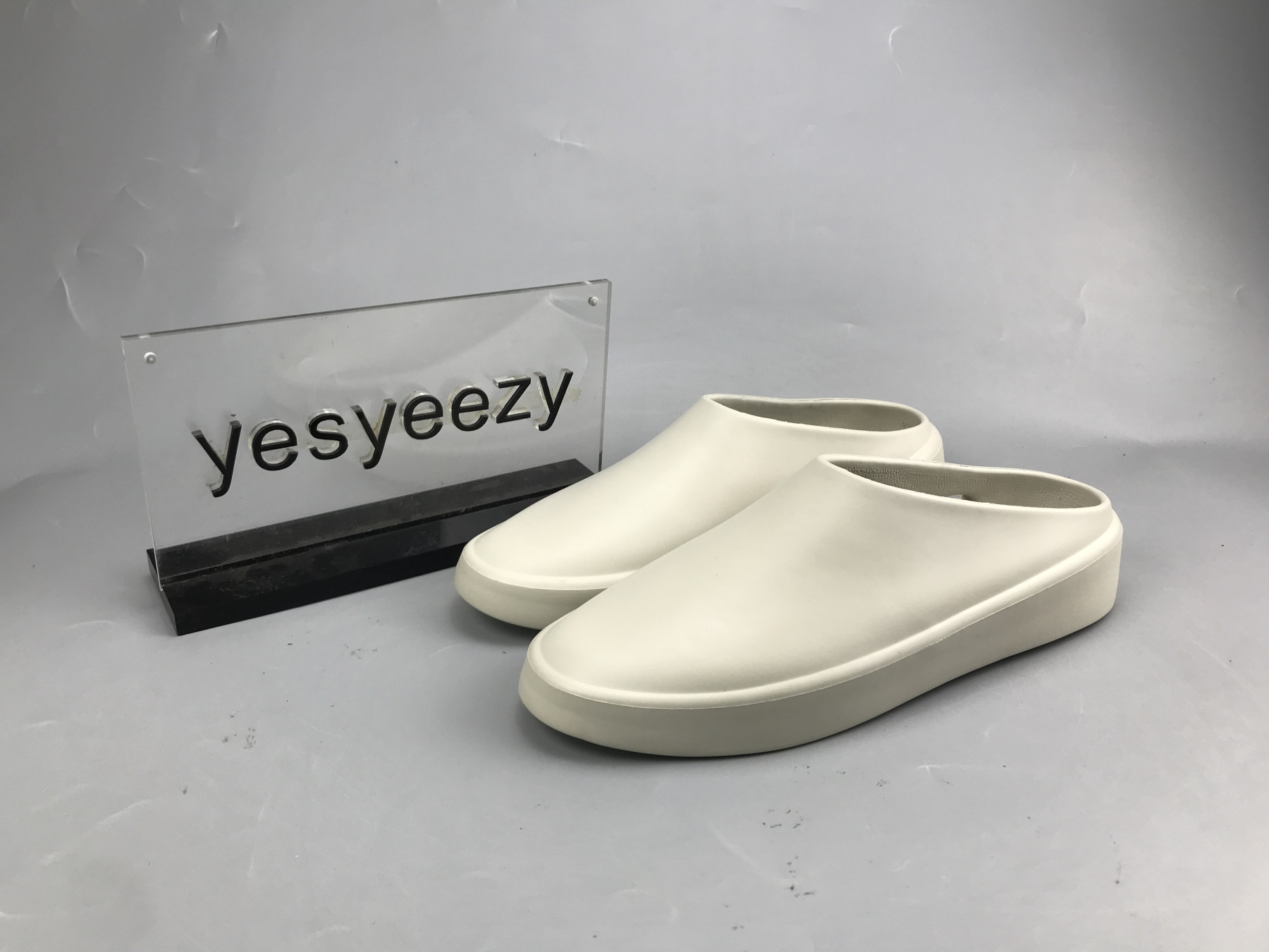 UA NIKE FEAR OF GOD CALIFORNIA BACKLESS SLIP-ON 