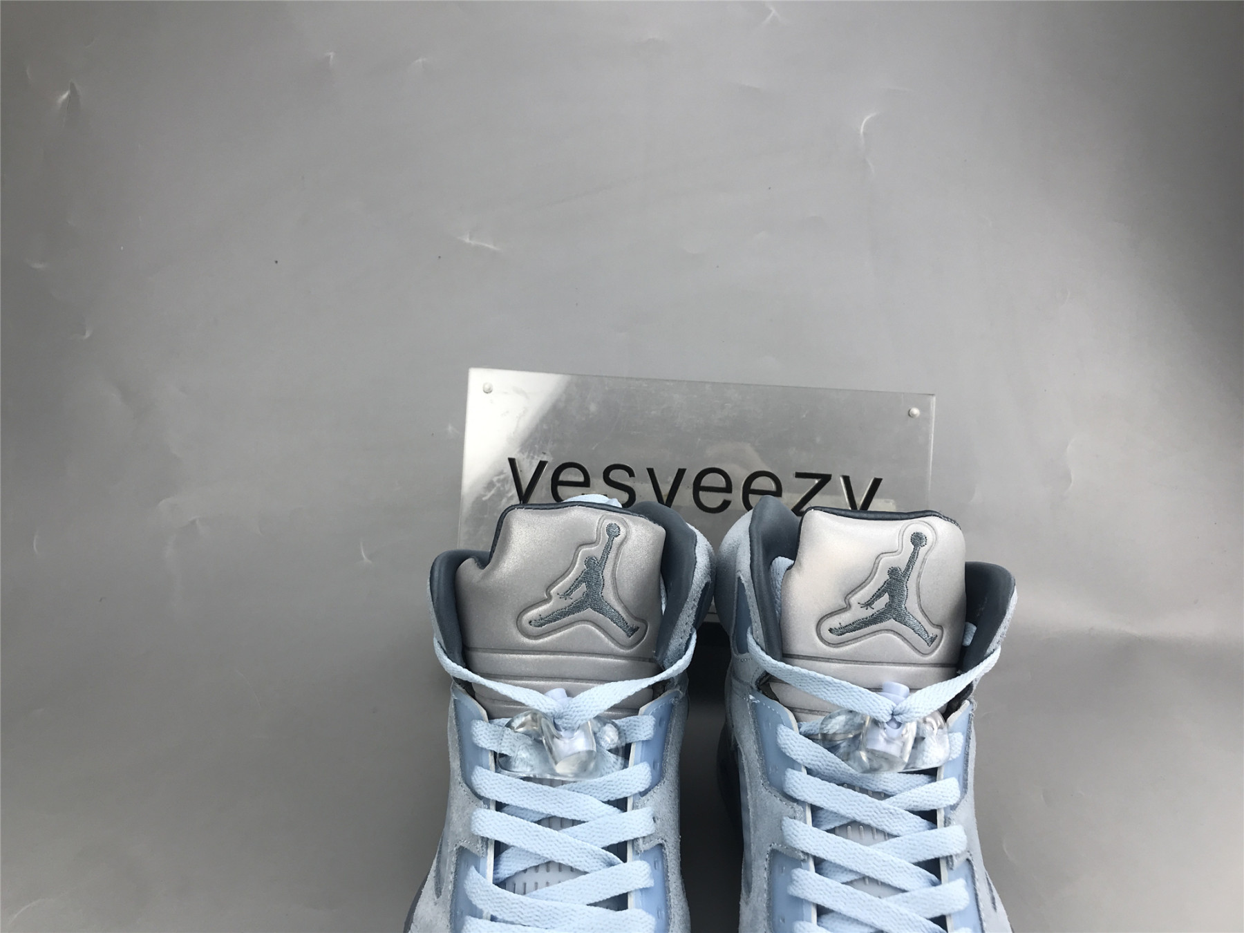 UA WMNS AIR JORDAN 5 RETRO 