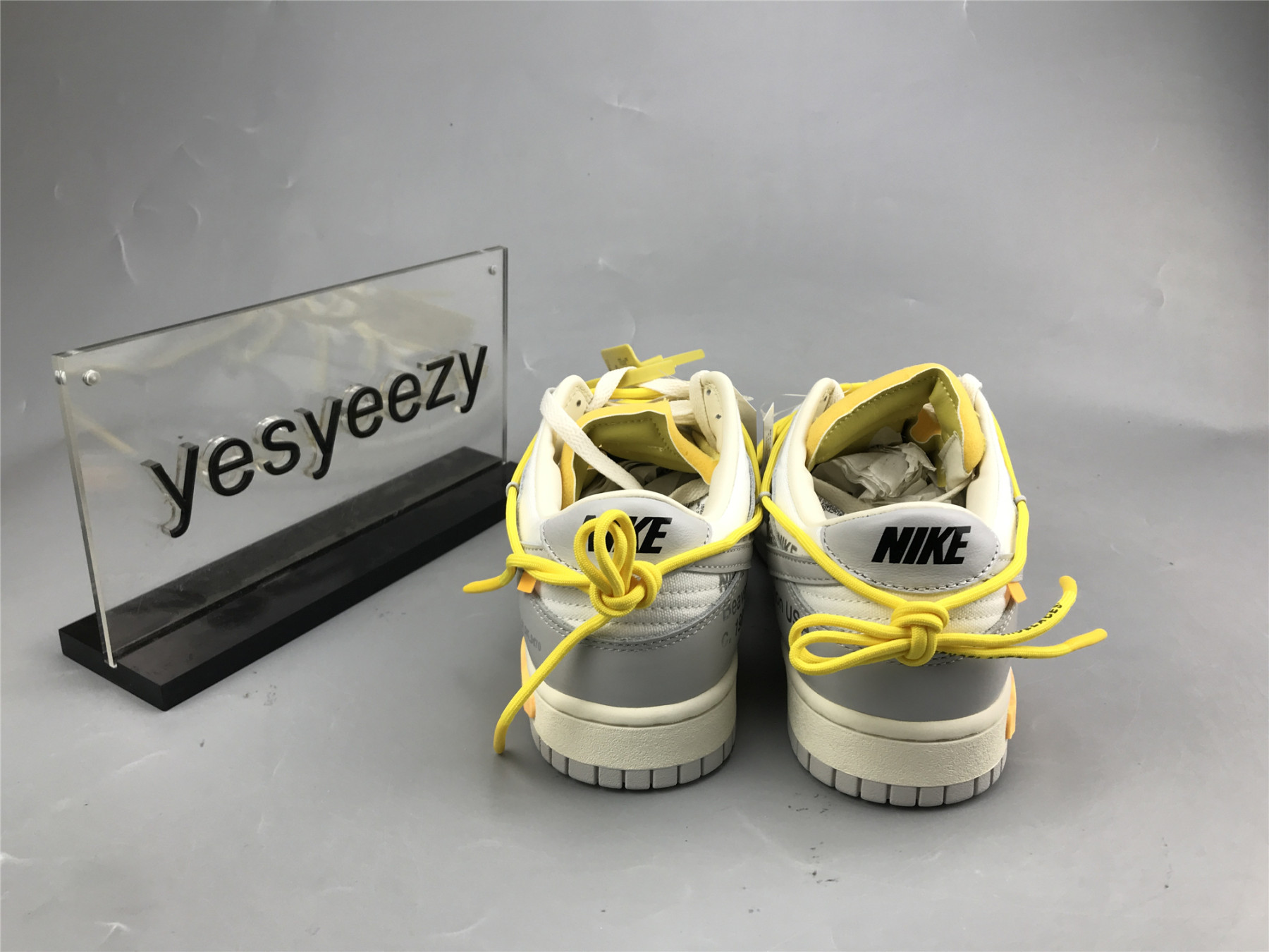 UA NIKE OFF-WHITE X DUNK LOW 