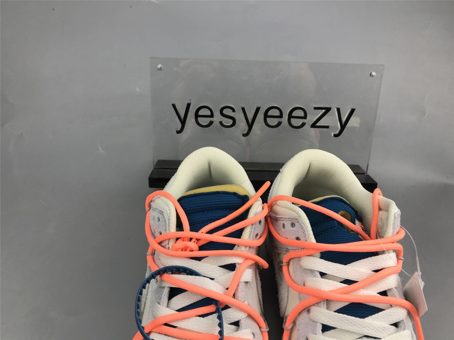 UA NIKE OFF-WHITE X DUNK LOW 