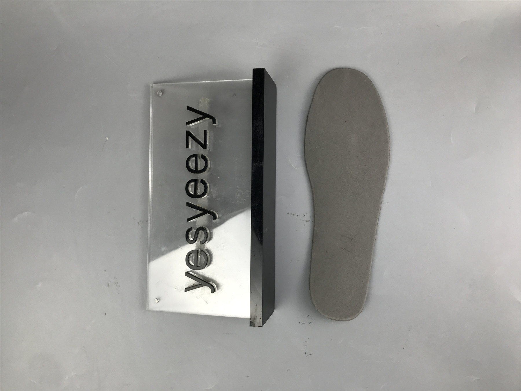 UA NIKE WMNS DUNK LOW 